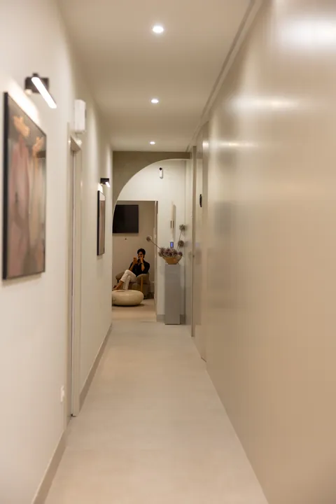 Pasillo interior de la clínica